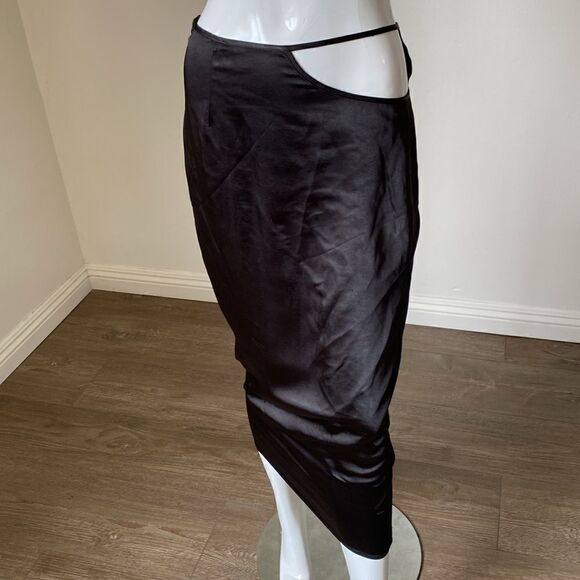 NWOT Motel Gardy Black Satin Long Midi Skirt w Side Waist Cut Out Dolls Kill - Picture 5 of 9